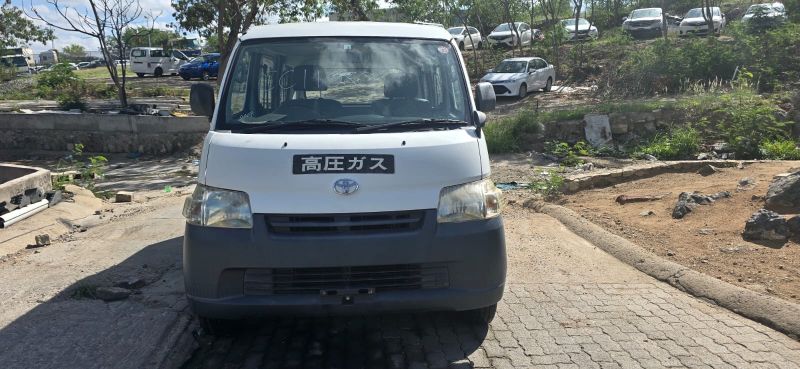  29693  TOYOTA TOWNACE  2018 