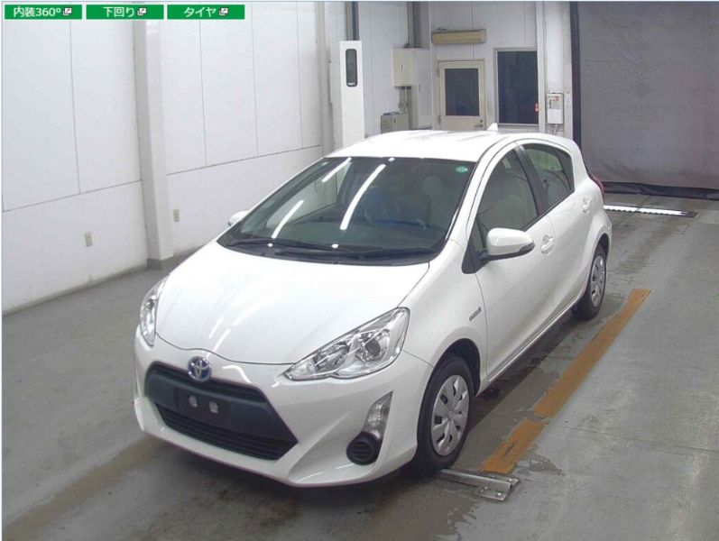  29704  TOYOTA AQUA  2017  
