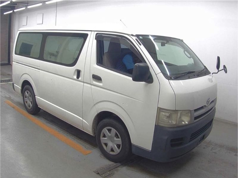 29707 TOYOTA HIACE 2007
