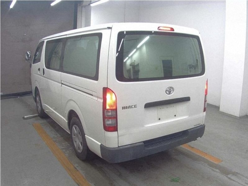  29707  TOYOTA HIACE  2007  