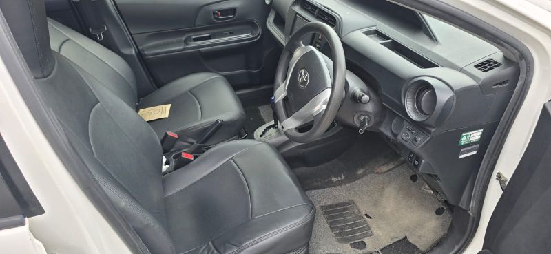  29708  TOYOTA AQUA  2018  