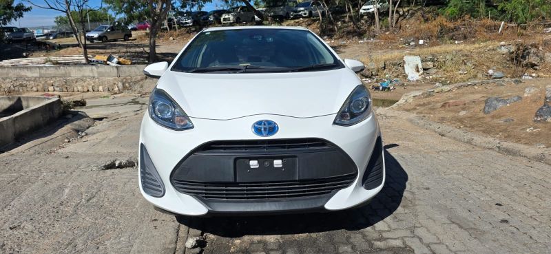  29708  TOYOTA AQUA  2018  