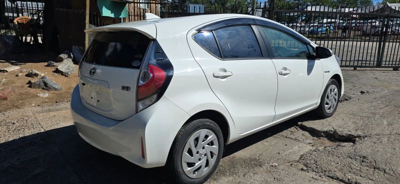  29708  TOYOTA AQUA  2018  