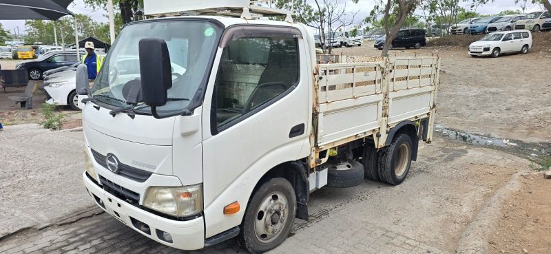  29709  HINO DUTRO  2012  