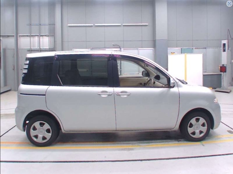  29710  TOYOTA SIENTA  2006  