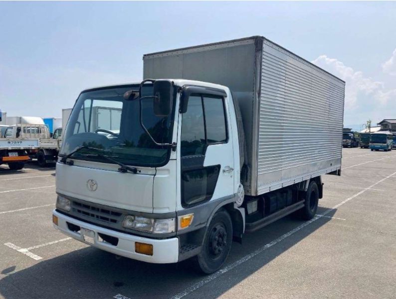  29711  TOYOTA DYNA  1996  