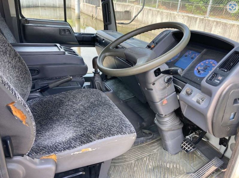  29711  TOYOTA DYNA  1996  