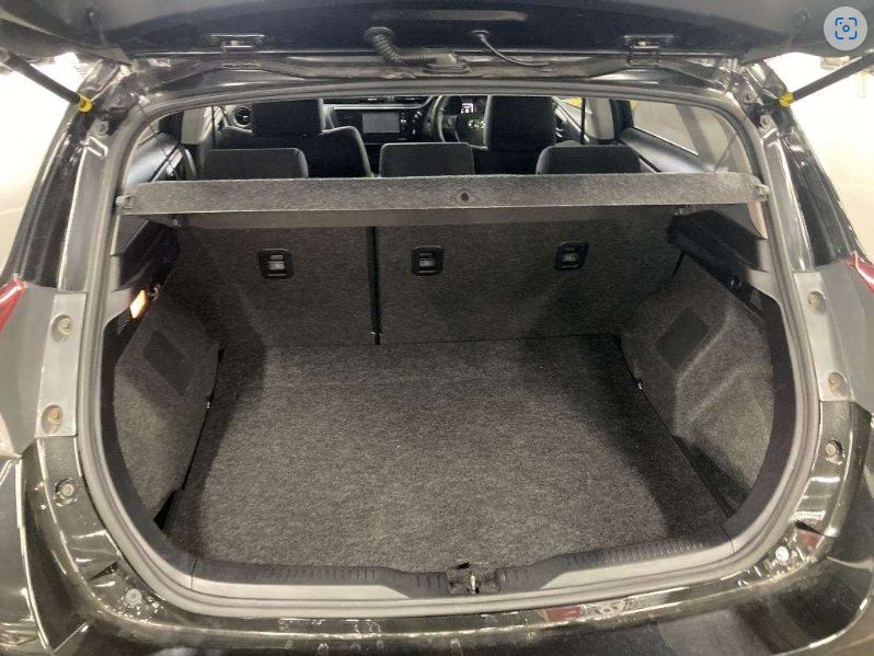 29717  TOYOTA AURIS  2016