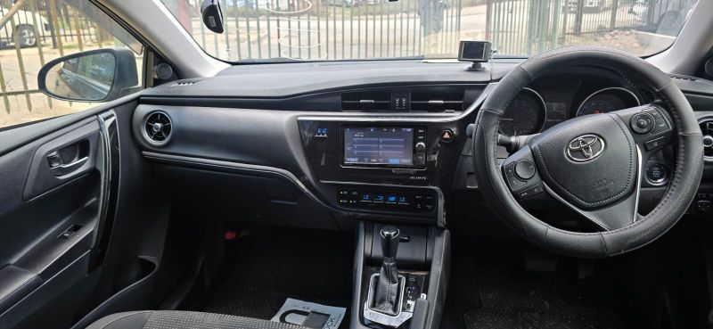  29717  TOYOTA AURIS  2016  