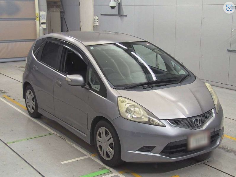  29692 TOYOTA VITZ  2011  