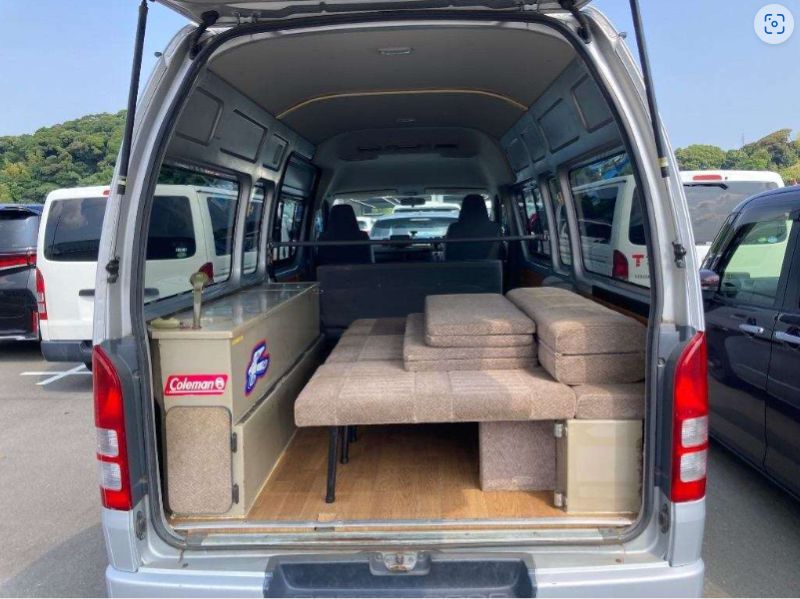 29724  TOYOTA HIACE  2009