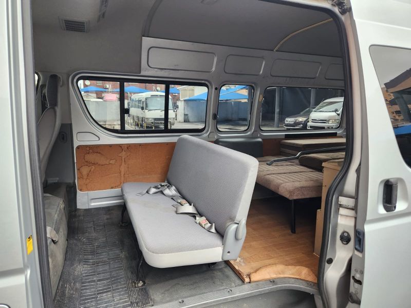  29724  TOYOTA HIACE  2009  