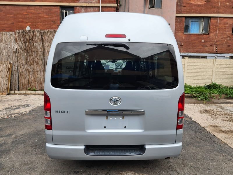  29724  TOYOTA HIACE  2009  