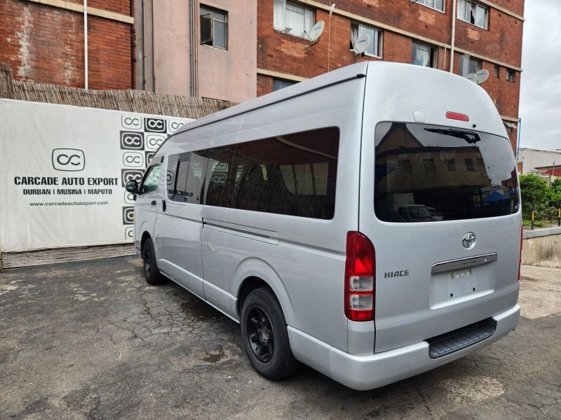  29724  TOYOTA HIACE  2009  