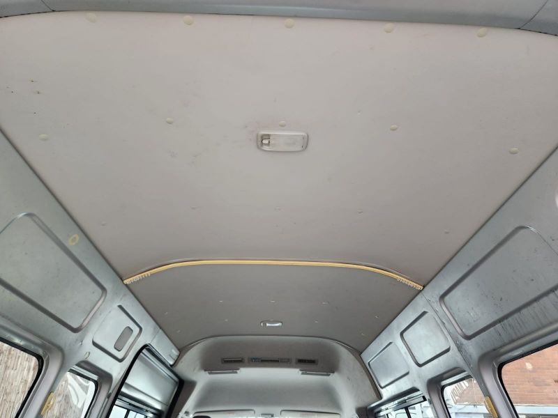  29724  TOYOTA HIACE  2009  