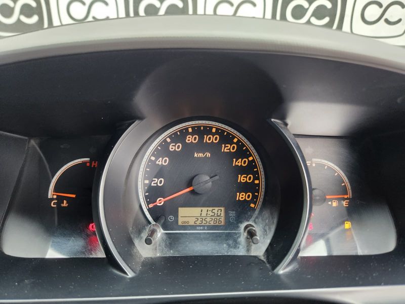  29724  TOYOTA HIACE  2009  