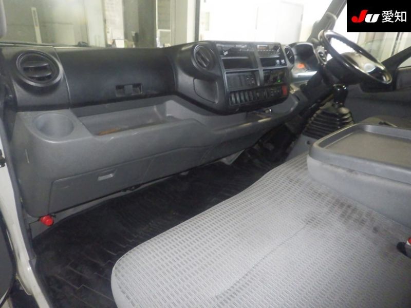  29727  HINO DUTRO  2013  