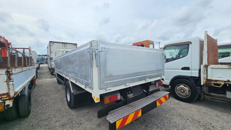  29727  HINO DUTRO  2013  