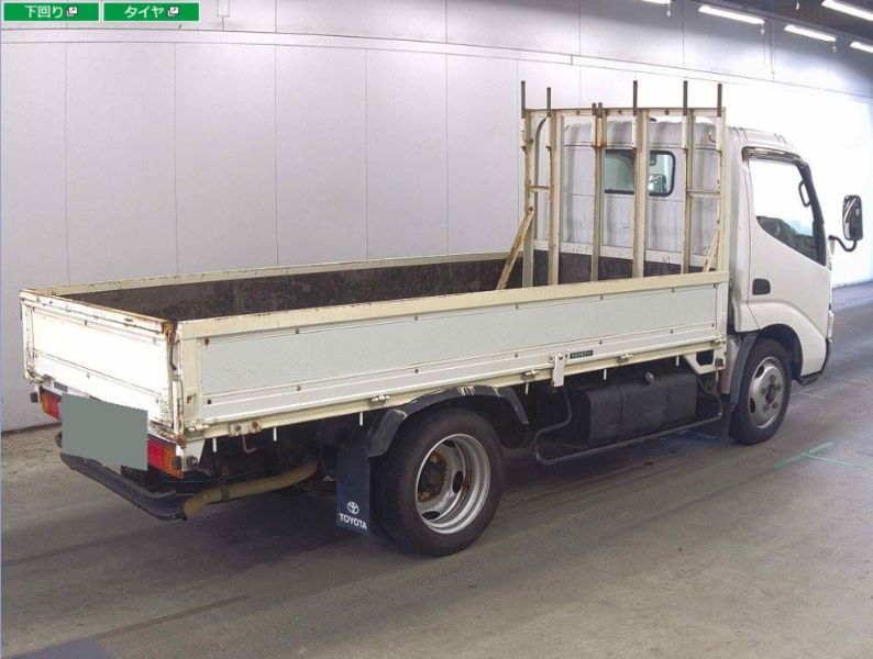 29729  TOYOTA DYNA  2003