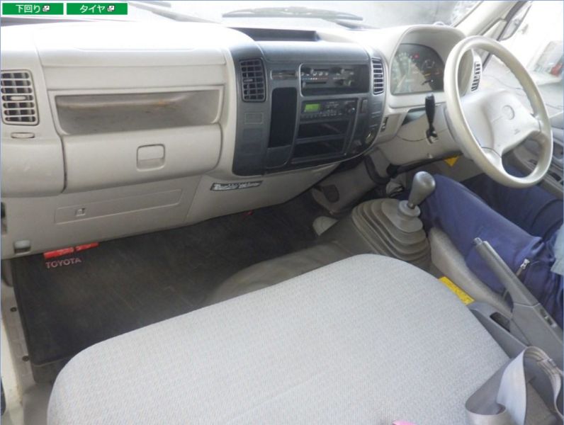 29729  TOYOTA DYNA  2003