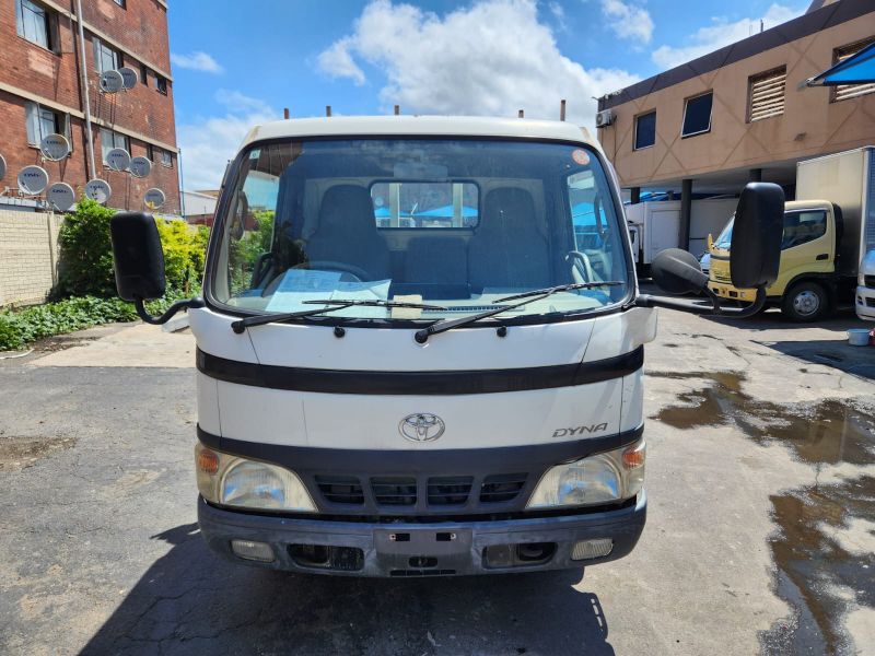  29729  TOYOTA DYNA  2003 