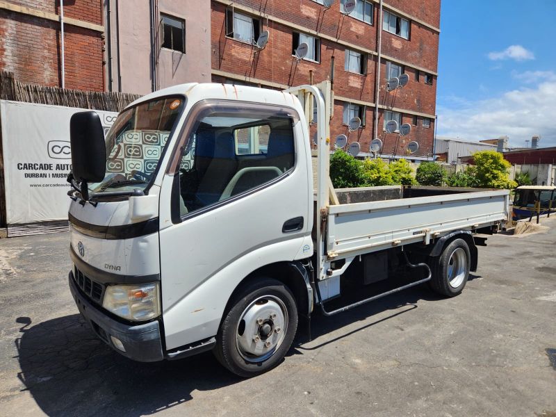  29729  TOYOTA DYNA  2003  