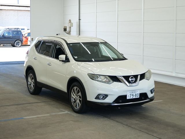  29733  NISSAN X-TRAIL  2017 