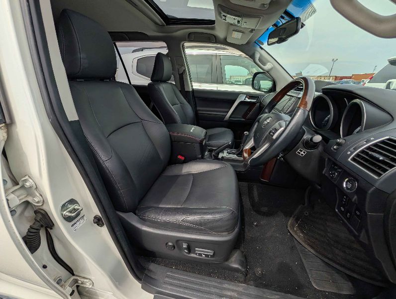 29734  TOYOTA LANDCRUISER PRADO  2016