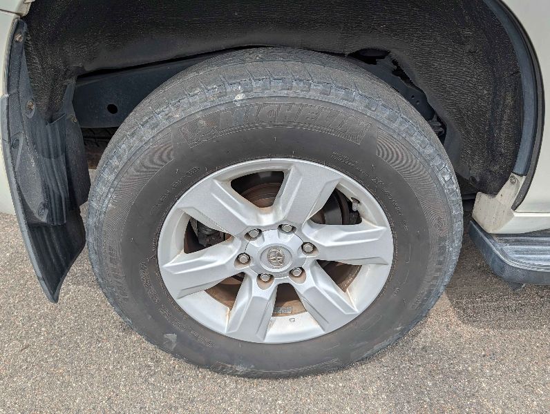 29734  TOYOTA LANDCRUISER PRADO  2016