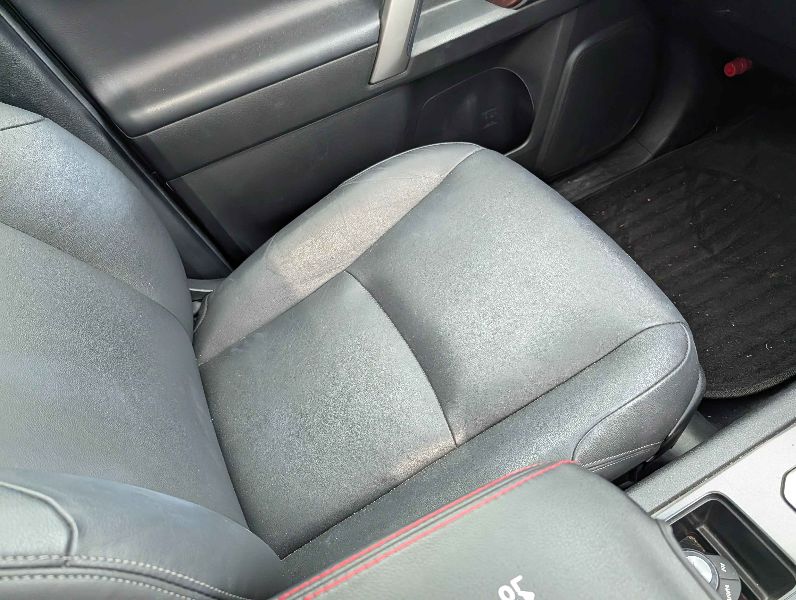 29734  TOYOTA LANDCRUISER PRADO  2016