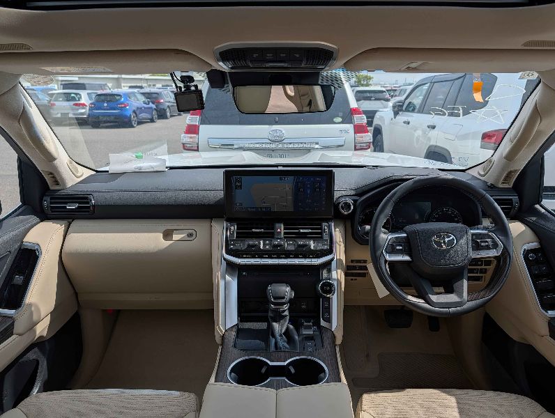  29735  TOYOTA LANDCRUISER  2024  
