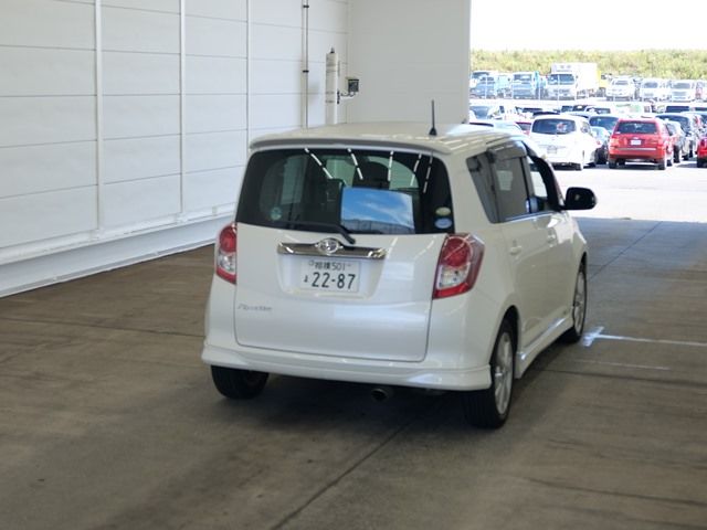  29736  TOYOTA RACTIS  2009  