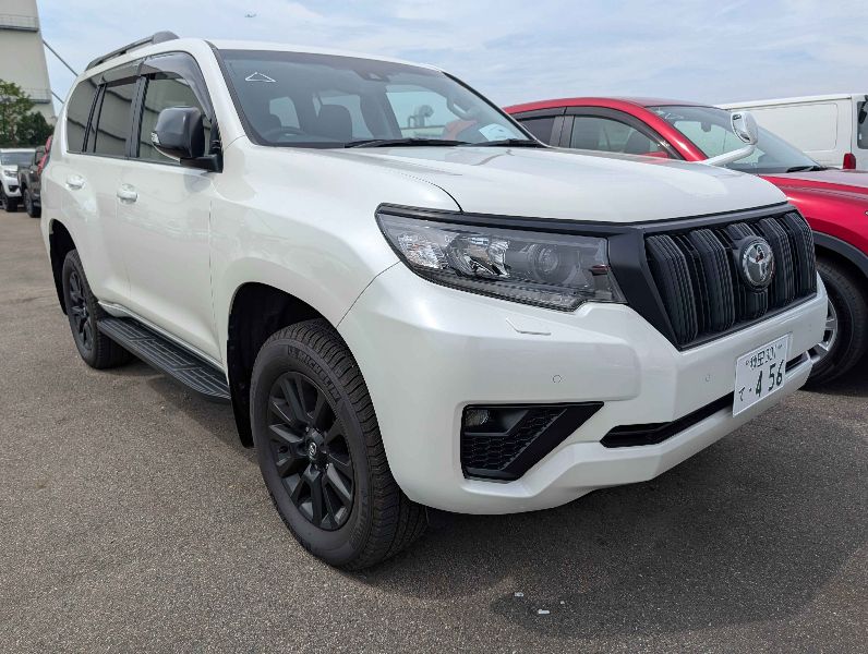  29738  TOYOTA LANDCRUISER PRADO  2023  