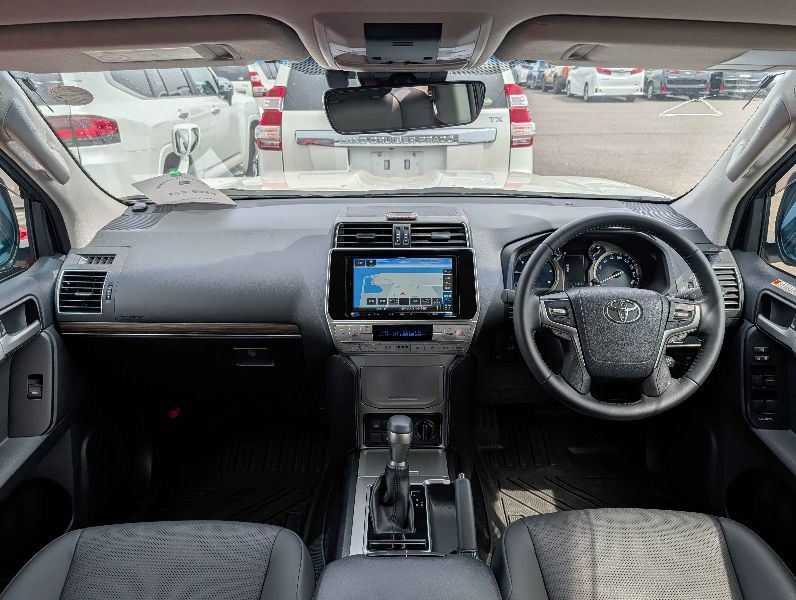  29738  TOYOTA LANDCRUISER PRADO  2023  