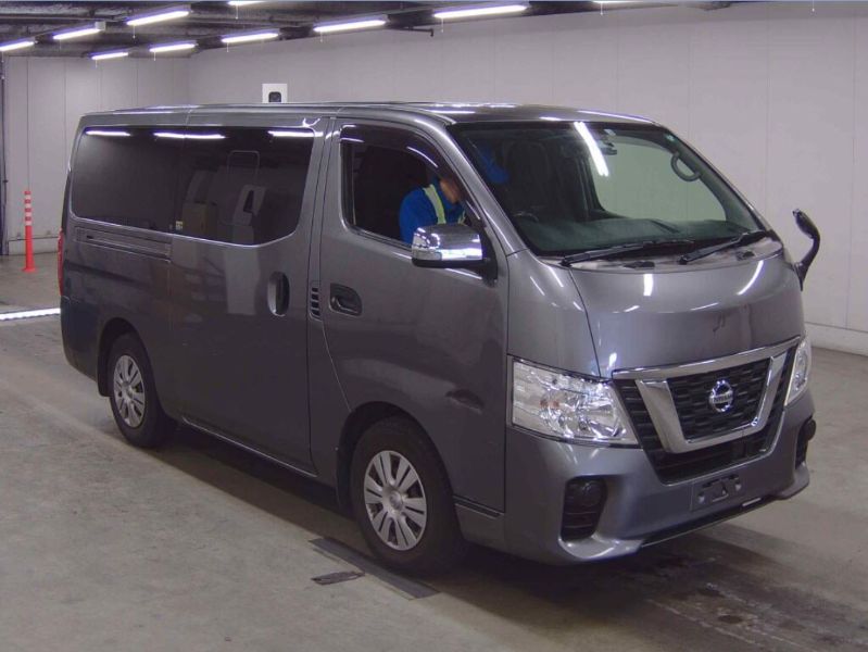  25685 TOYOTA HIACE  2006  