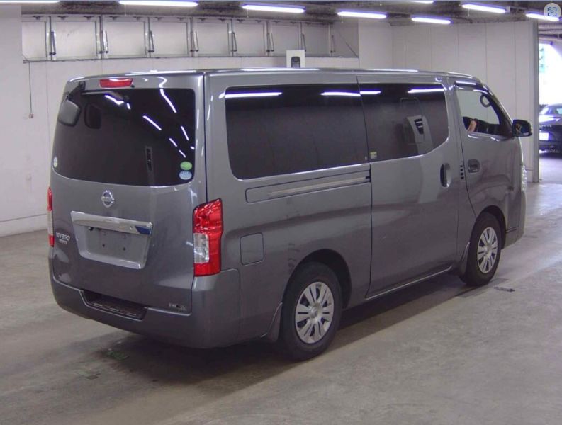 29740  NISSAN CARAVAN  2017