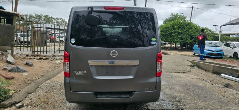  29740  NISSAN CARAVAN  2017  