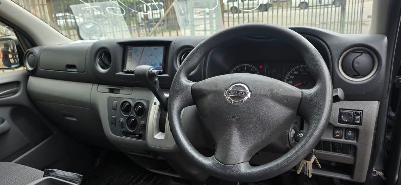  29740  NISSAN CARAVAN  2017  
