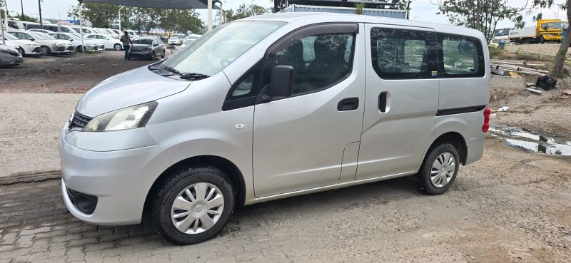  29744  NISSAN VANETTE  2017  