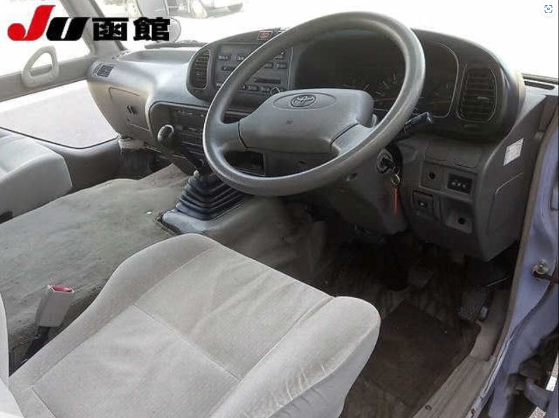 29747  TOYOTA COASTER  2004