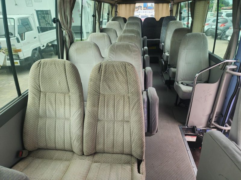  29747  TOYOTA COASTER  2004  