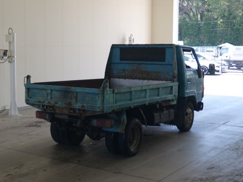 29755  TOYOTA DYNA  1990