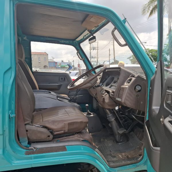  29755  TOYOTA DYNA  1990  