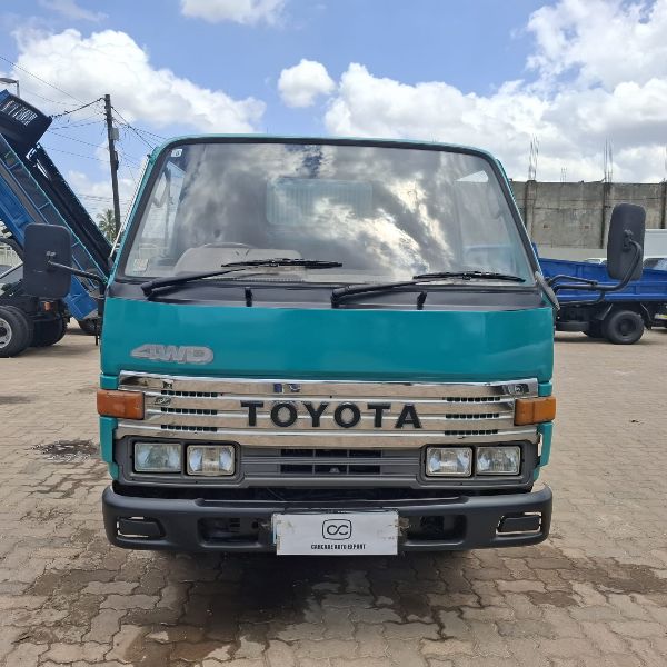  29755  TOYOTA DYNA  1990  