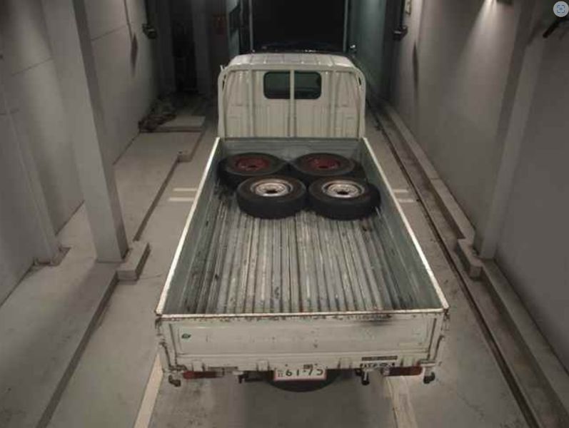  29758  TOYOTA HIACE TRUCK  1994  