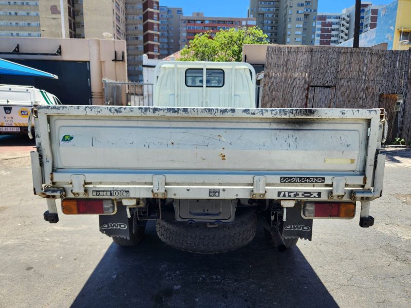  29758  TOYOTA HIACE TRUCK  1994  