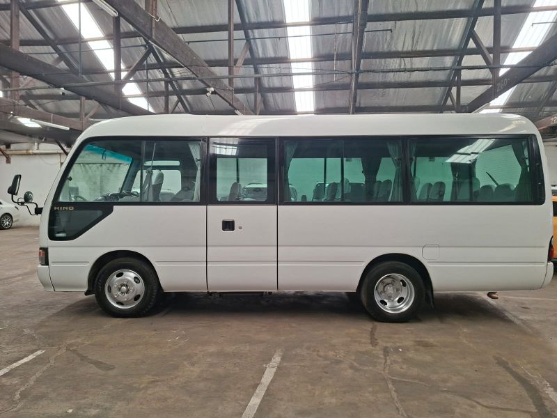  29768  HINO LIESSE BUS  2003  