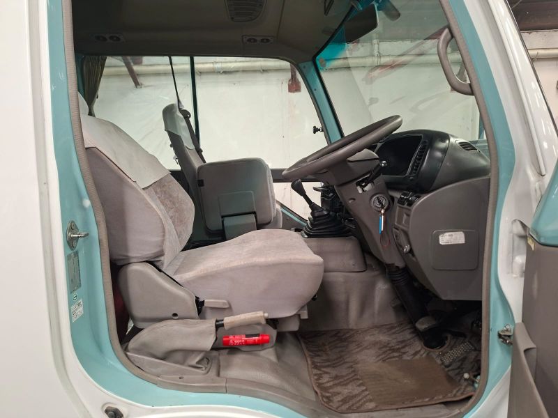  29768  HINO LIESSE BUS  2003  