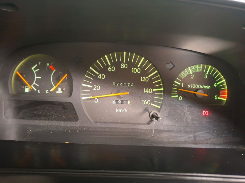  29768  HINO LIESSE BUS  2003  