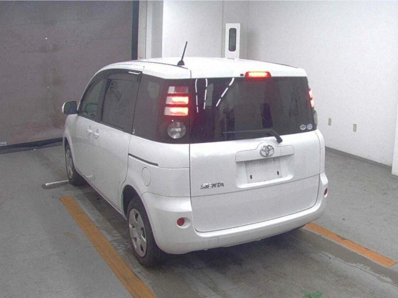 29785 TOYOTA SIENTA 2008
